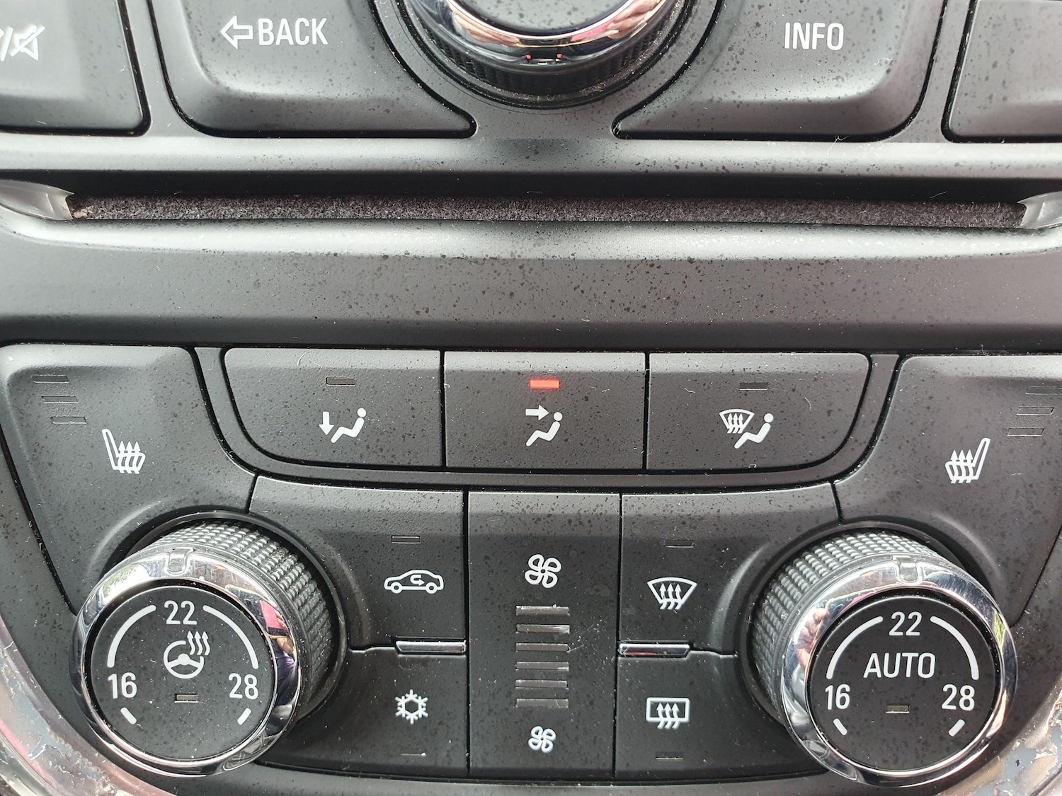 Used Vauxhall Mokka 2016 for sale - 76644572: Photo 10