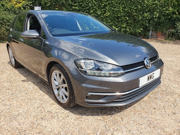 Used Volkswagen Golf 2018 for sale - 79395982: Photo