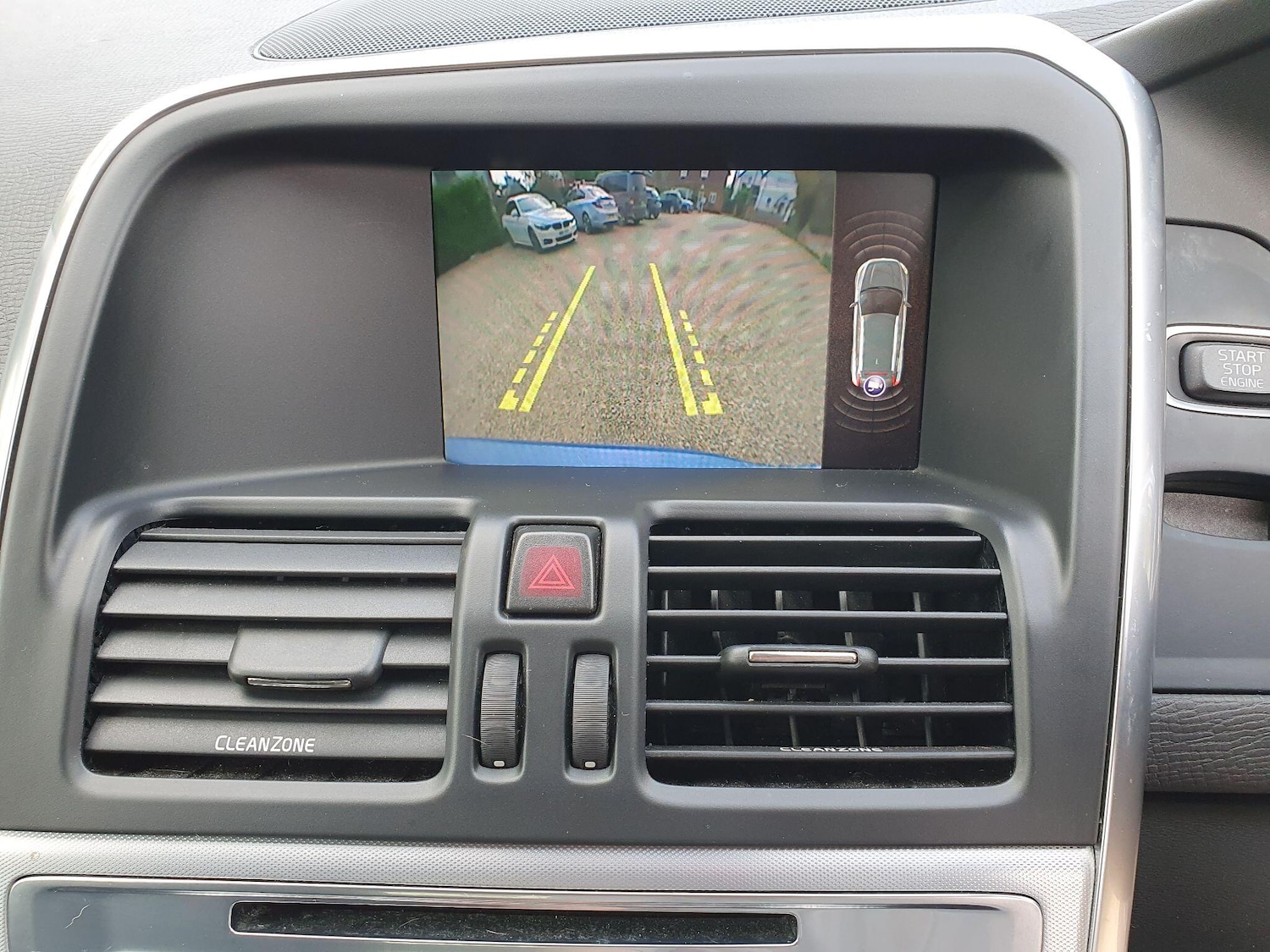 Used Volvo XC60 2017 for sale - 78047479: Photo 12