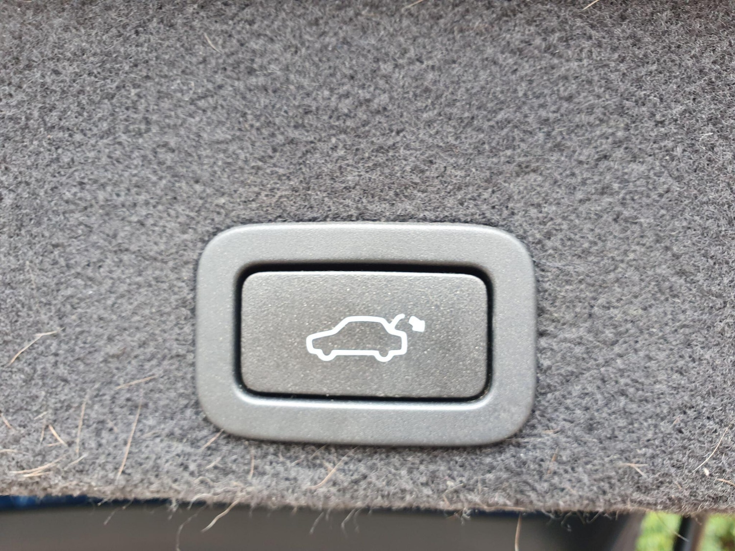 Used Volvo XC60 2017 for sale - 78047479: Photo 16