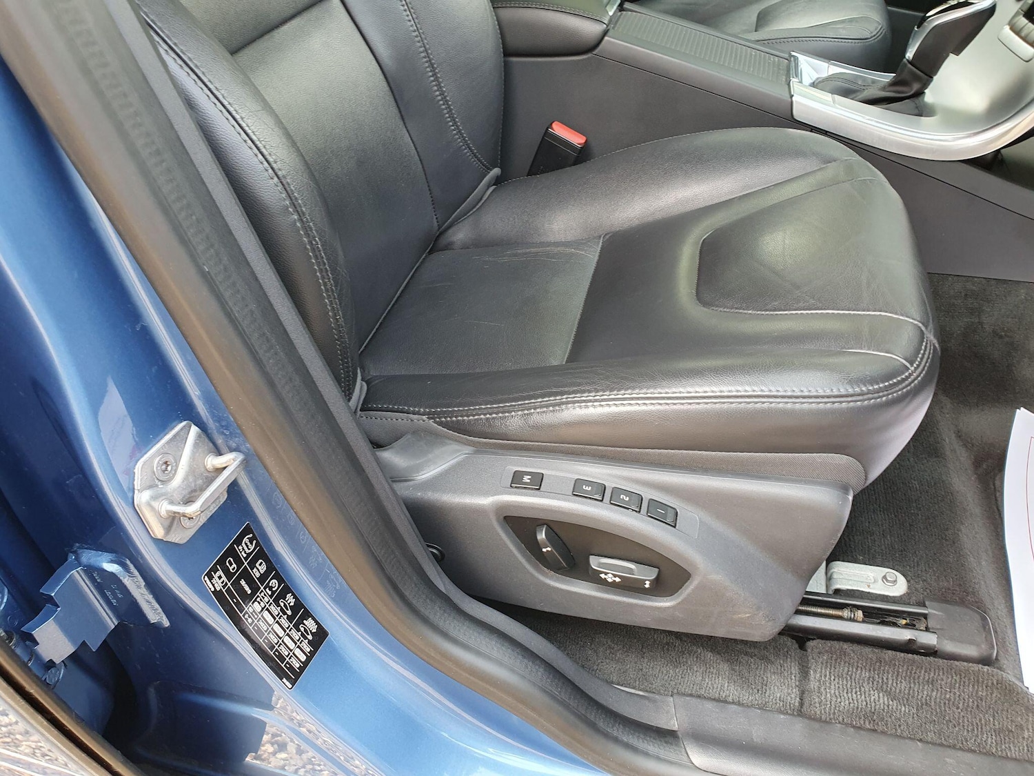 Used Volvo XC60 2017 for sale - 78047479: Photo 17