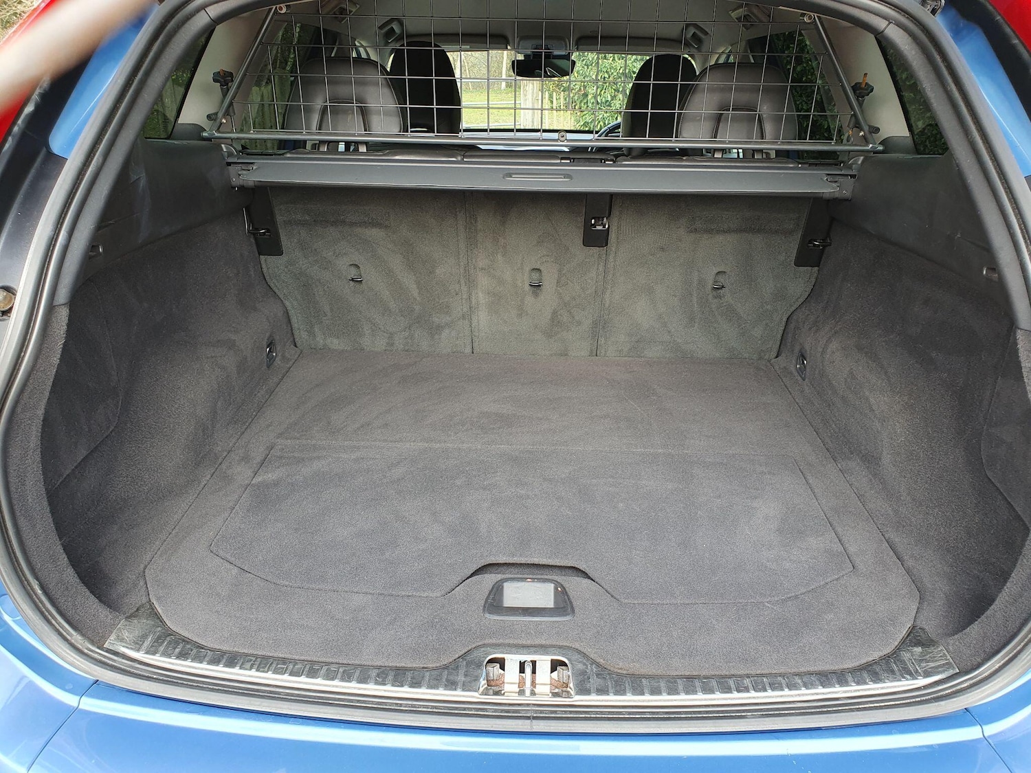 Used Volvo XC60 2017 for sale - 78047479: Photo 29