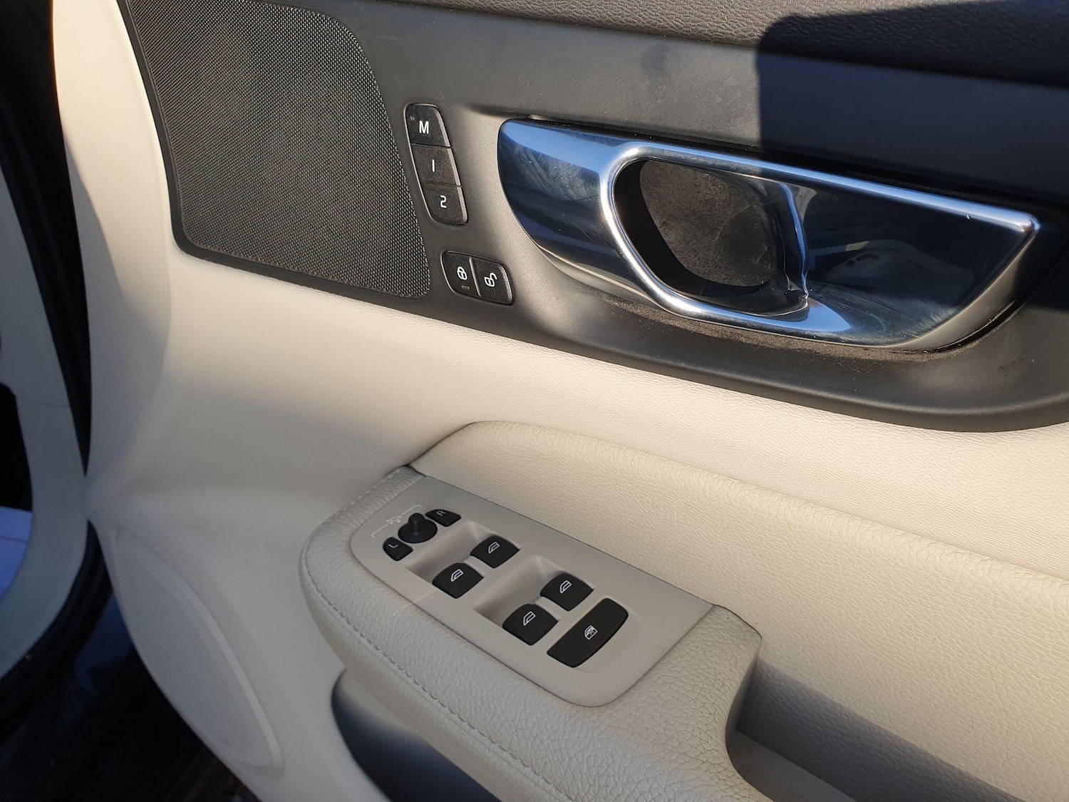 Used Volvo V60 2019 for sale - 77015796: Photo 12