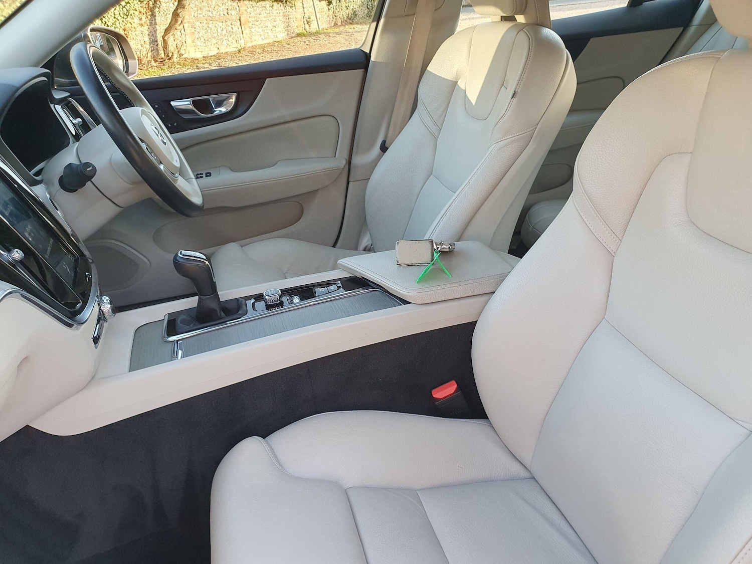 Used Volvo V60 2019 for sale - 77015796: Photo 22