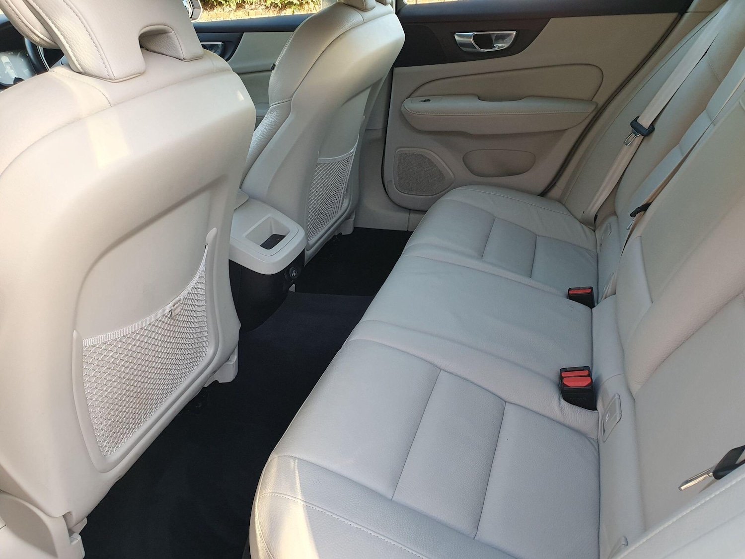 Used Volvo V60 2019 for sale - 77015796: Photo 30