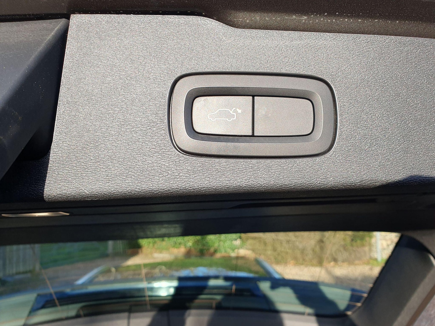 Used Volvo V60 2019 for sale - 77015796: Photo 32