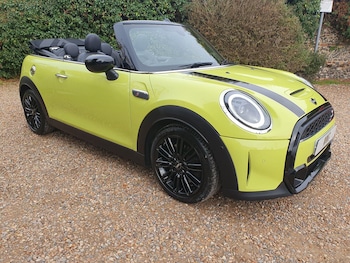 Used MINI Convertible 2022 for sale - 76645683: Photo