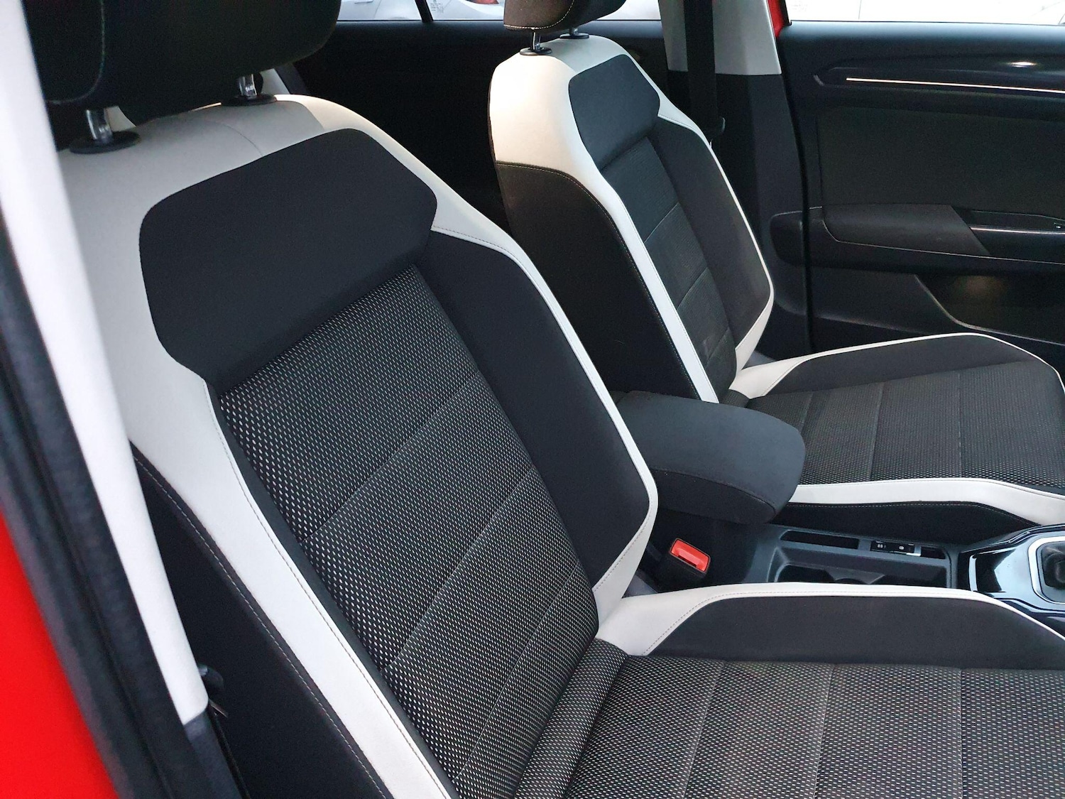 Used Volkswagen T-Roc for sale - 77278675: Photo 20