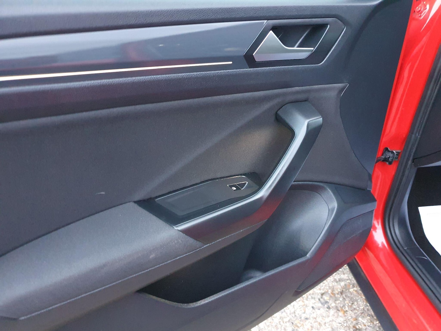 Used Volkswagen T-Roc for sale - 77278675: Photo 24