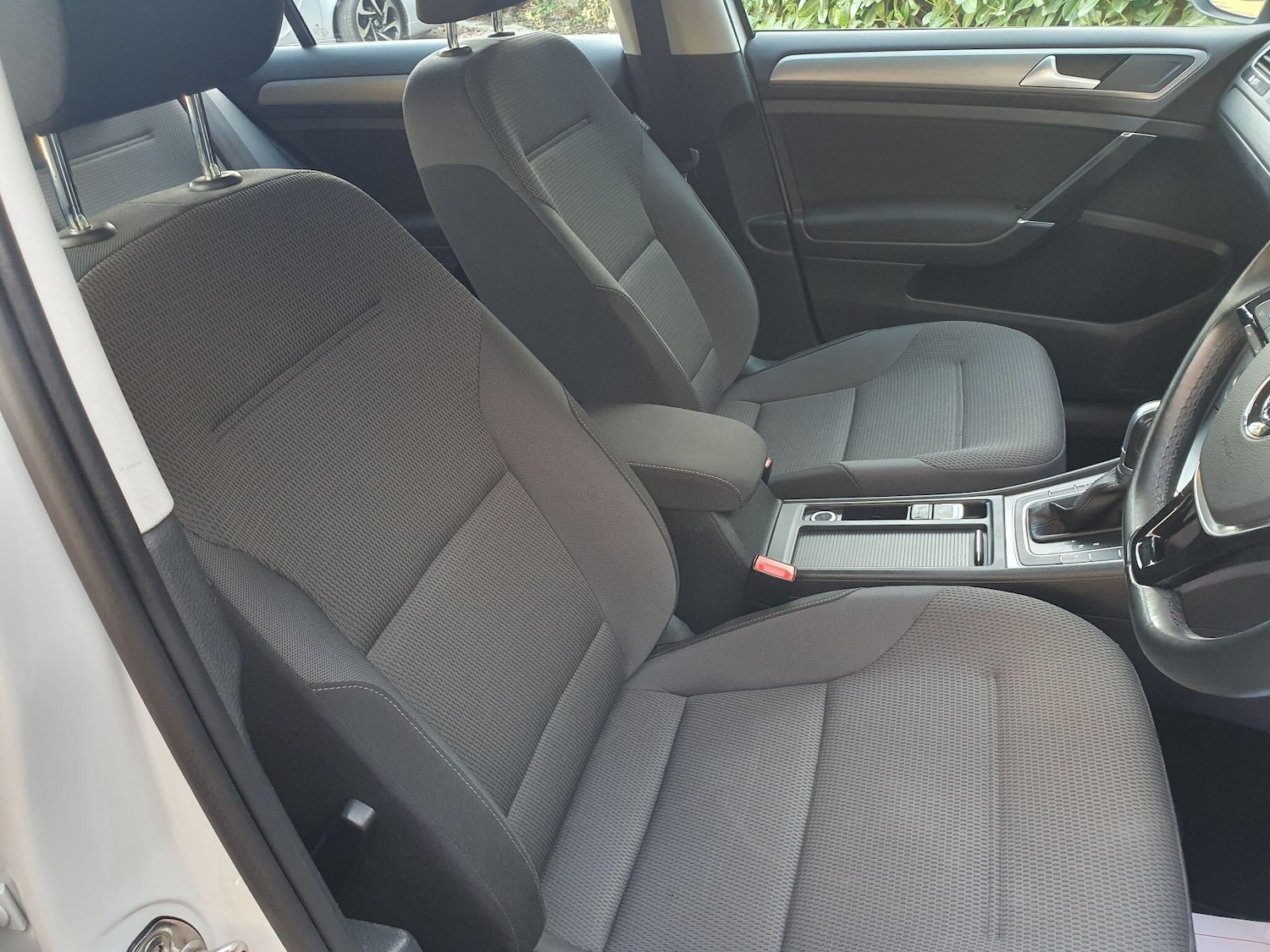 Used Volkswagen Golf 2017 for sale - 76644782: Photo 19