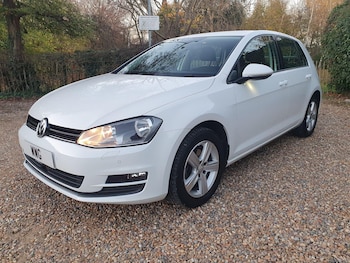 Used Volkswagen Golf 2017 for sale - 76644782: Photo