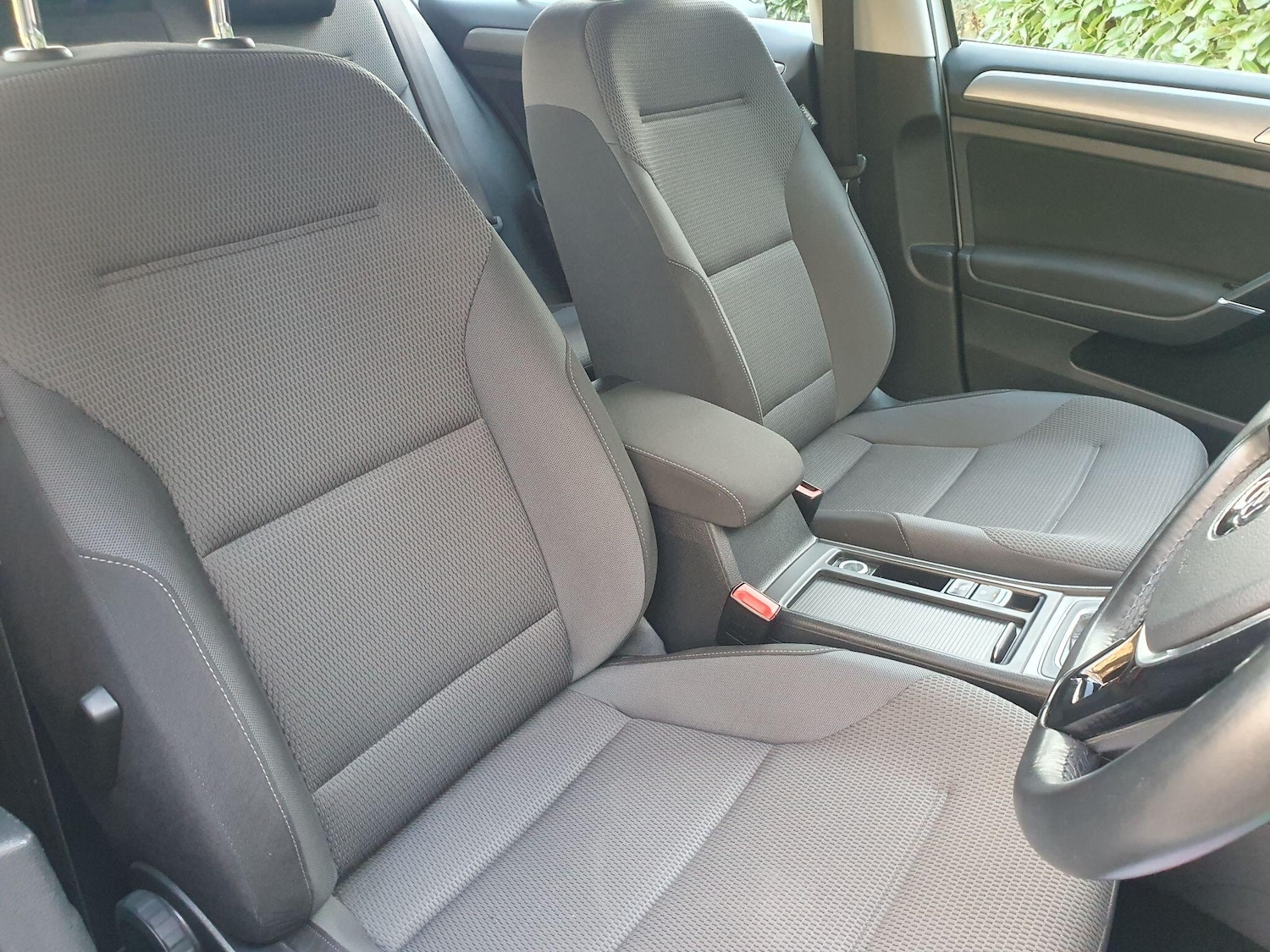 Used Volkswagen Golf 2017 for sale - 76644782: Photo 20