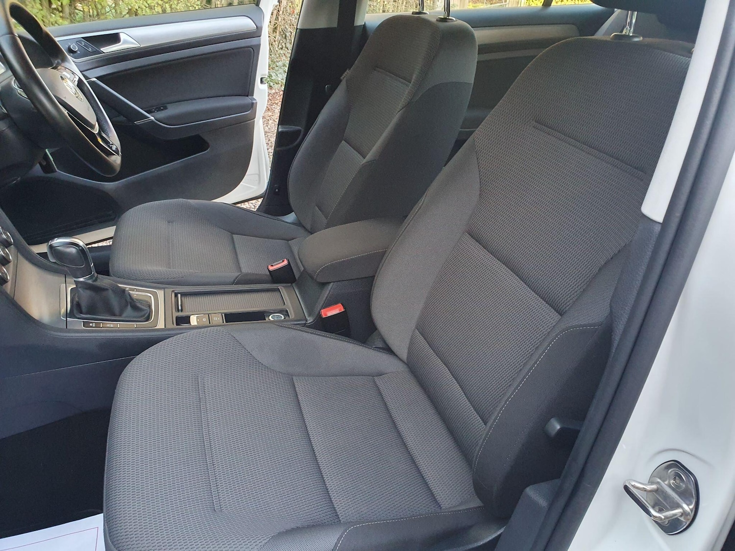 Used Volkswagen Golf 2017 for sale - 76644782: Photo 22