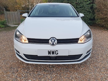 Used Volkswagen Golf 2017 for sale - 76644782: Photo