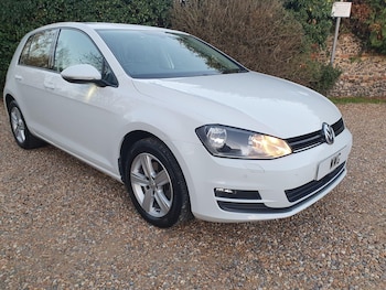 Used Volkswagen Golf 2017 for sale - 76644782: Photo