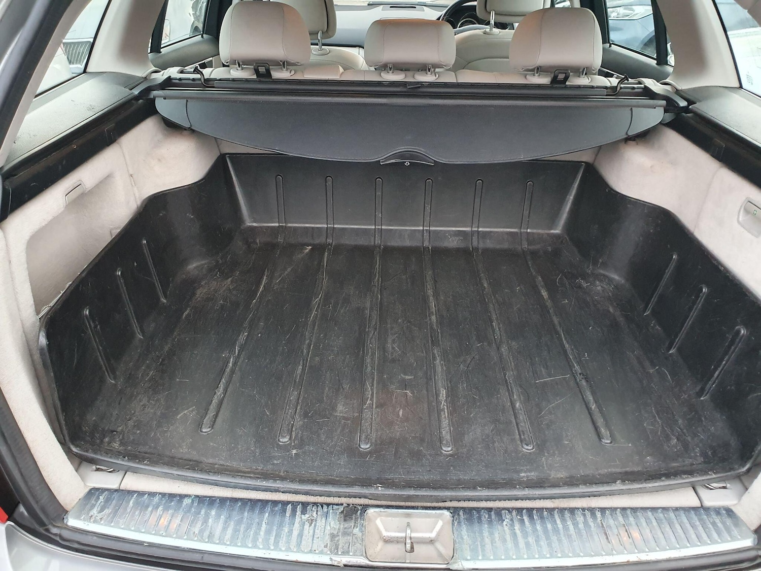 Used Mercedes-Benz C Class 2009 for sale - 76866195: Photo 11