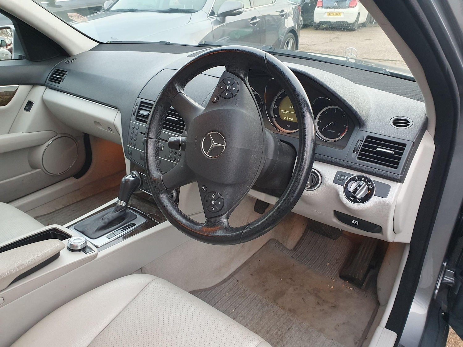 Used Mercedes-Benz C Class 2009 for sale - 76866195: Photo 5