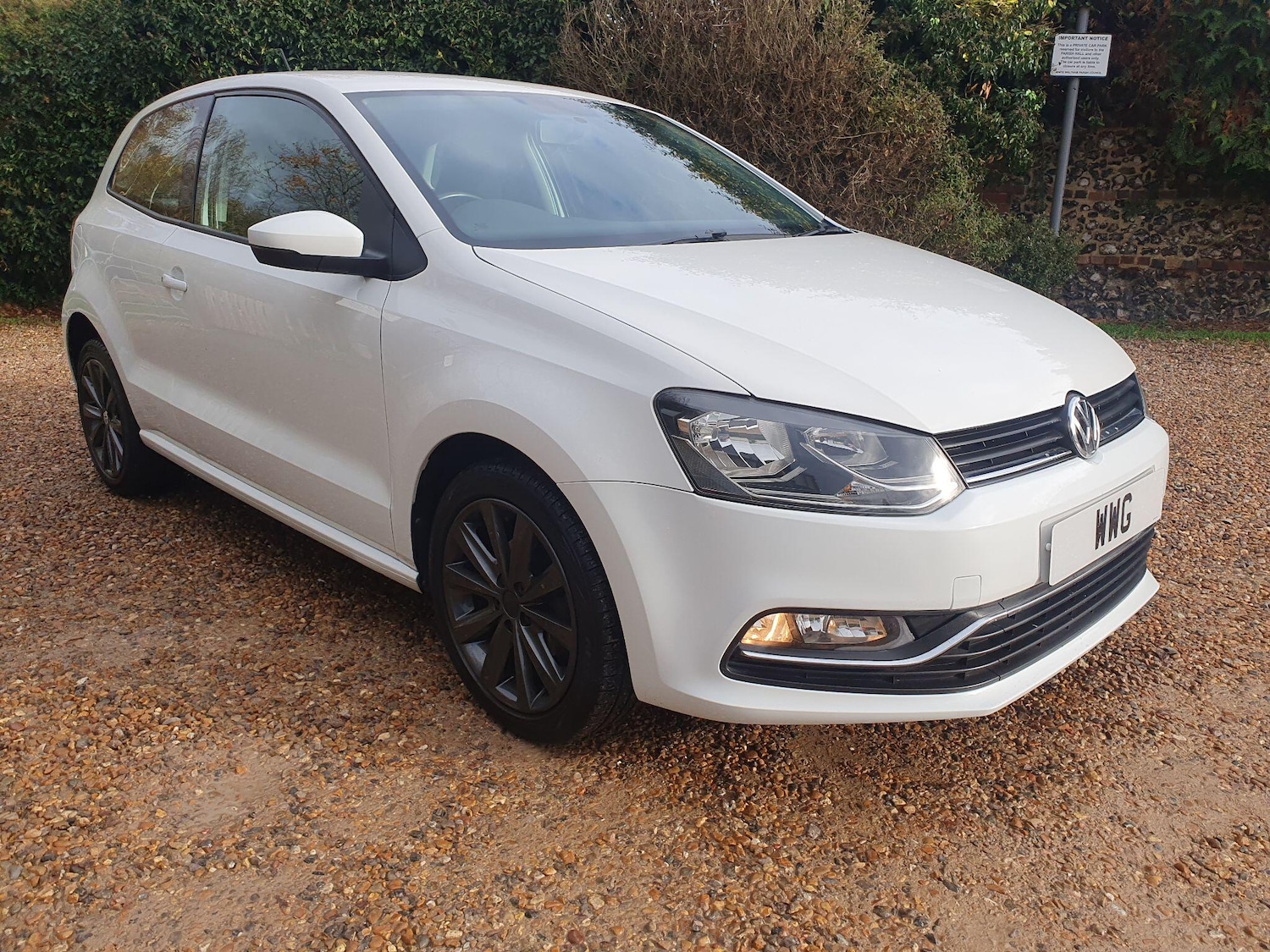 Used Volkswagen Polo 2014 for sale - 76645327: Photo 3