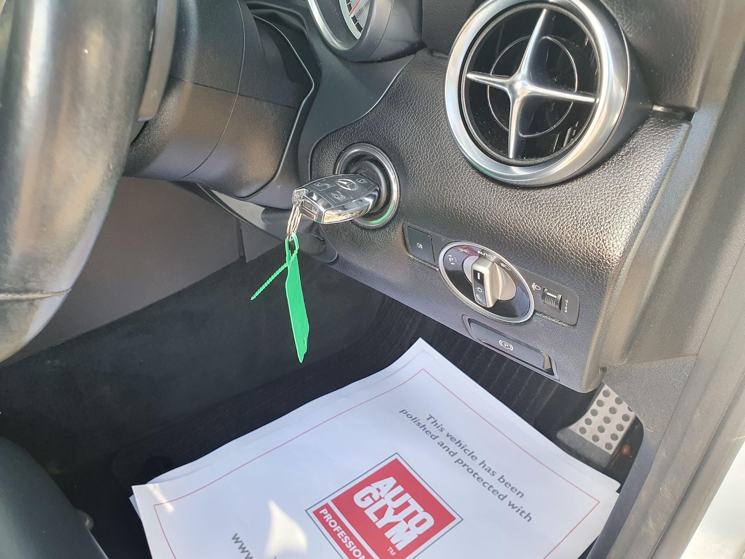 Used Mercedes-Benz SLK 2015 for sale - 76993229: Photo 18