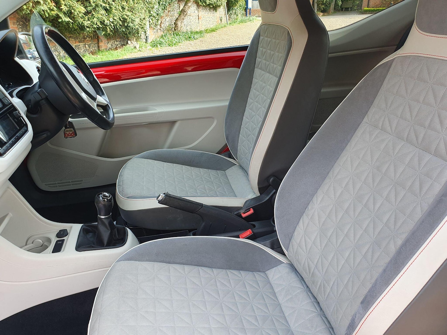 Used Volkswagen up! for sale - 78204199: Photo 14