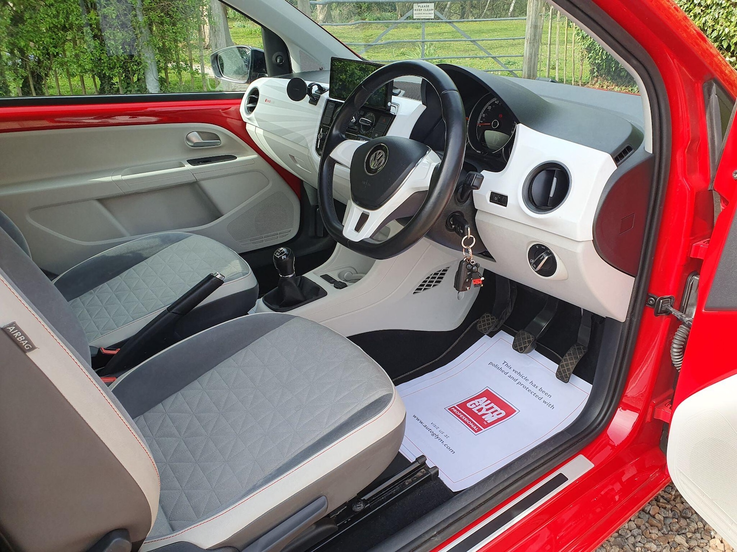 Used Volkswagen up! for sale - 78204199: Photo 18