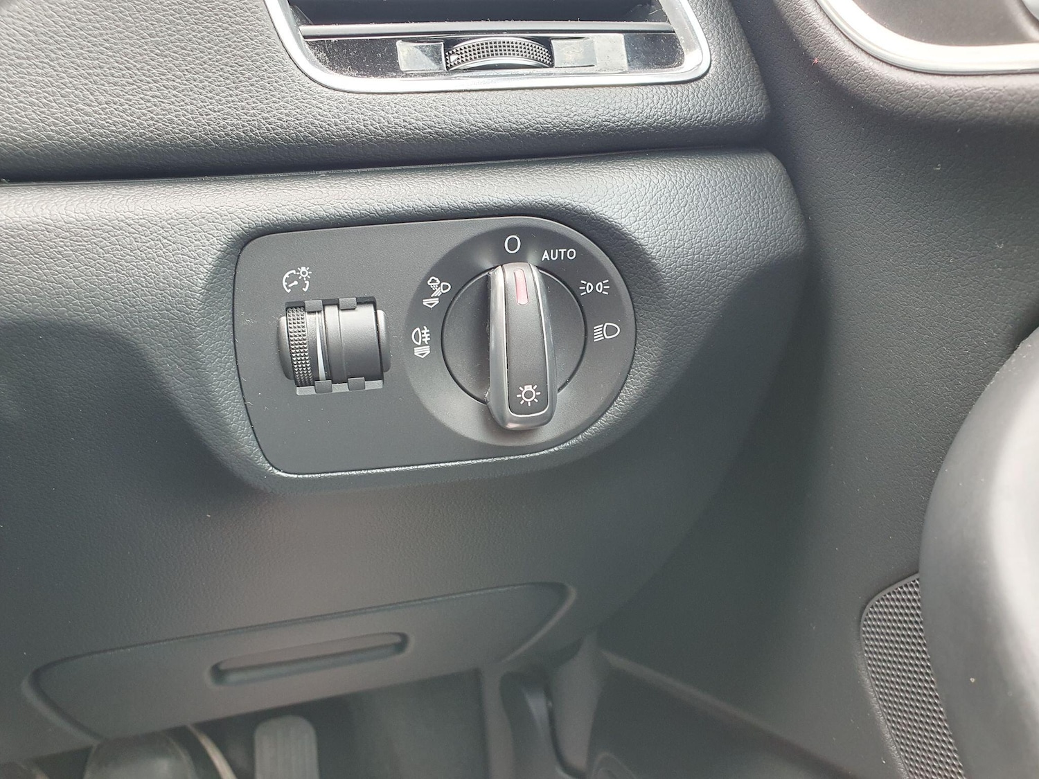 Used Audi Q3 2017 for sale - 76994344: Photo 14