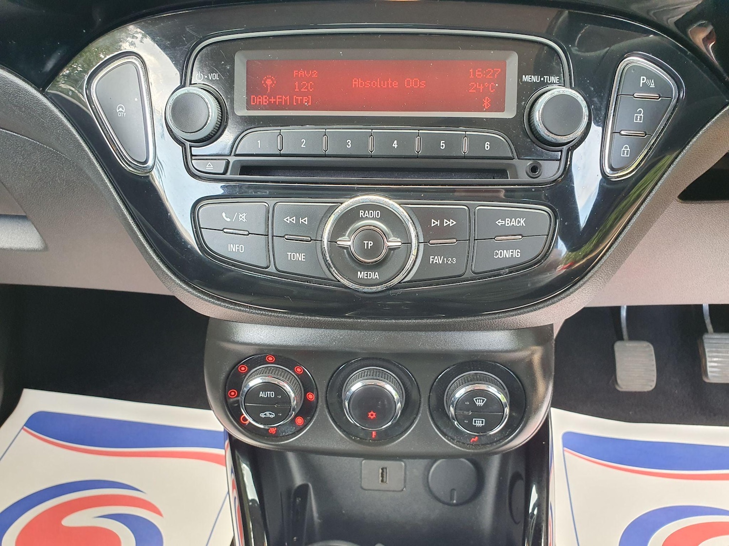 Used Vauxhall ADAM 2015 for sale - 76645059: Photo 10