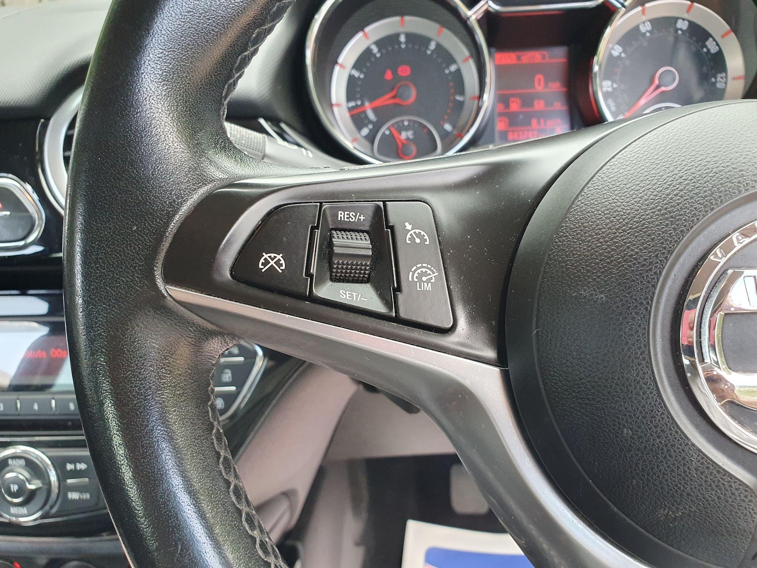 Used Vauxhall ADAM 2015 for sale - 76645059: Photo 12