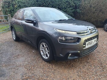 Used Citroen C4 Cactus 2018 for sale - 77351887: Photo