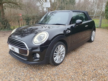 Used MINI Convertible 2018 for sale - 77066322: Photo