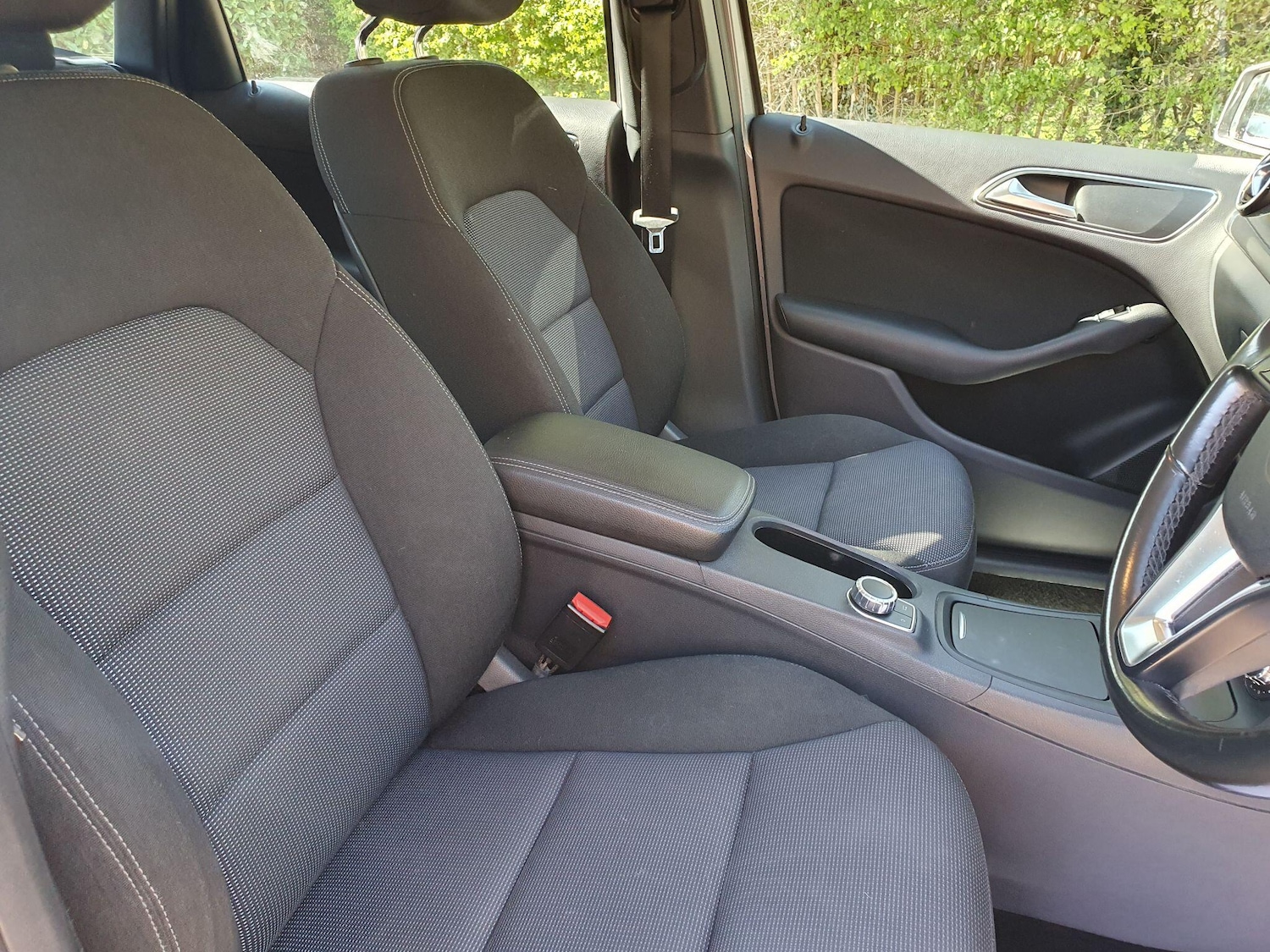 Used Mercedes-Benz B Class 2014 for sale - 78171178: Photo 17