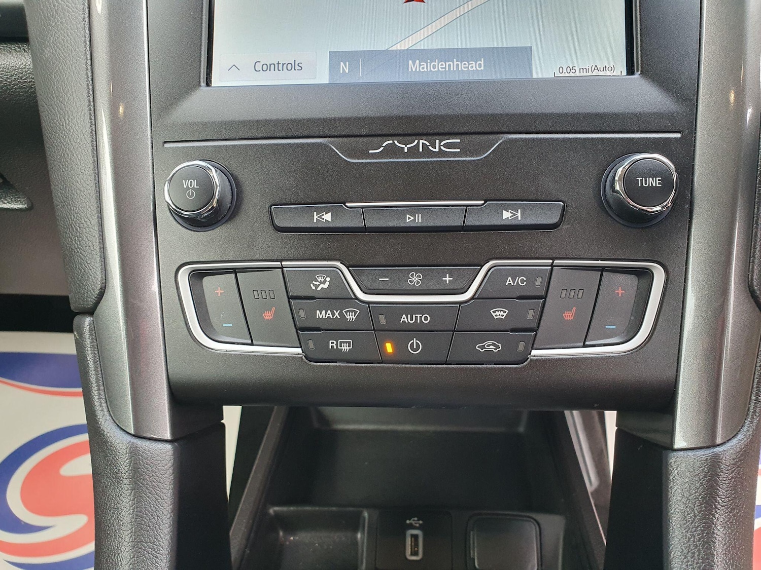 Used Ford Mondeo 2019 for sale - 76645415: Photo 14