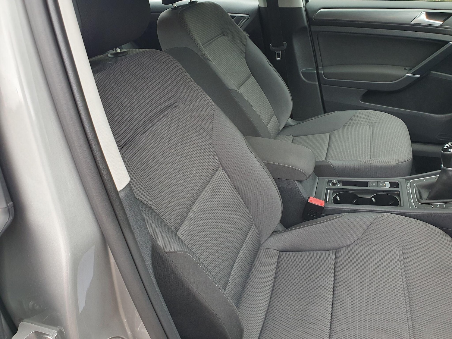 Used Volkswagen Golf 2018 for sale - 76690032: Photo 21