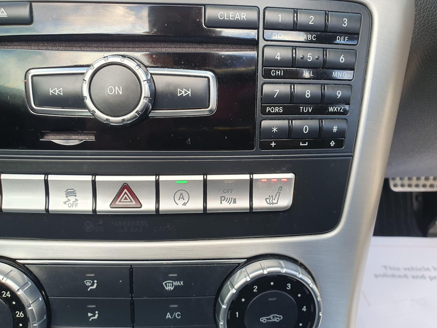 Used Mercedes-Benz SLK 2015 for sale - 76645438: Photo 14