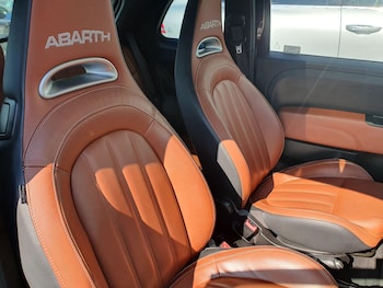 Used Abarth 595 2017 for sale - 78601700: Photo