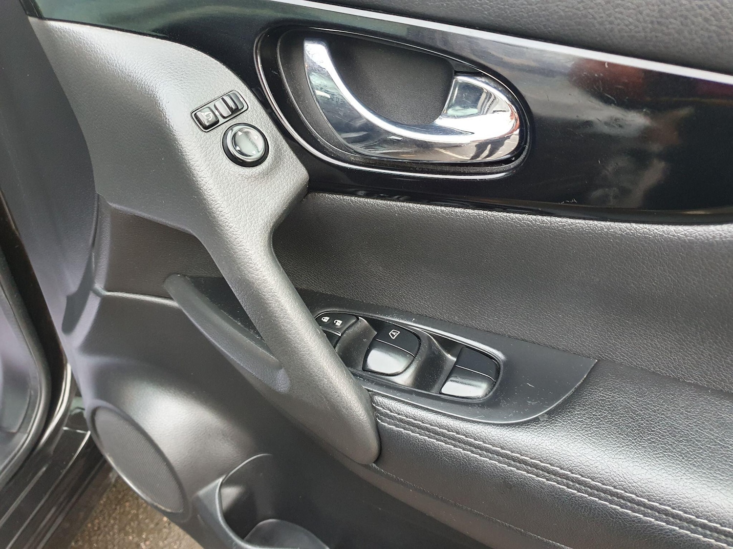 Used Nissan Qashqai 2017 for sale - 76992235: Photo 28