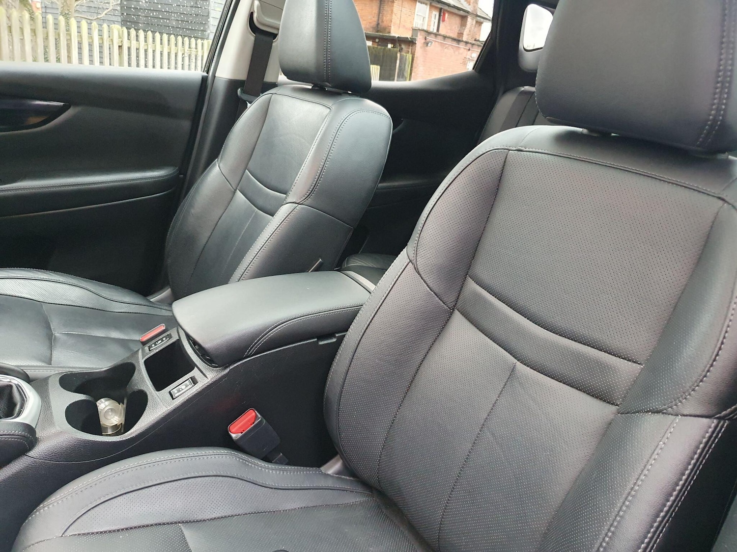 Used Nissan Qashqai 2017 for sale - 76992235: Photo 33