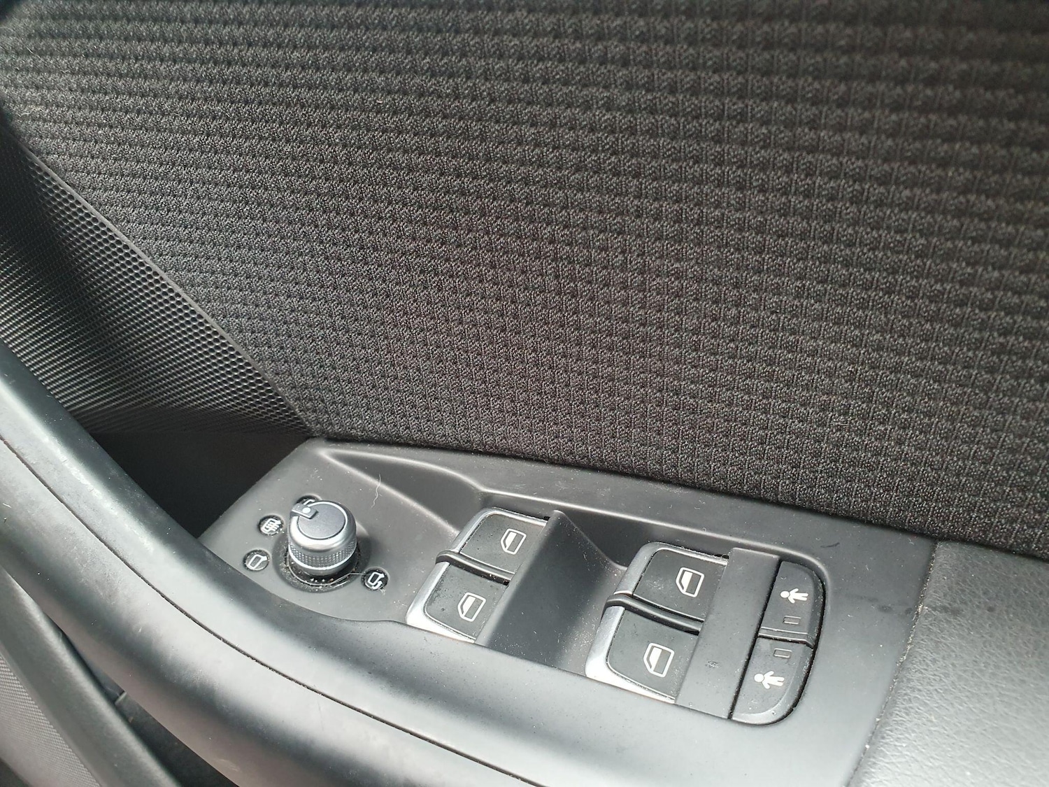 Used Audi Q3 2017 for sale - 76645528: Photo 17