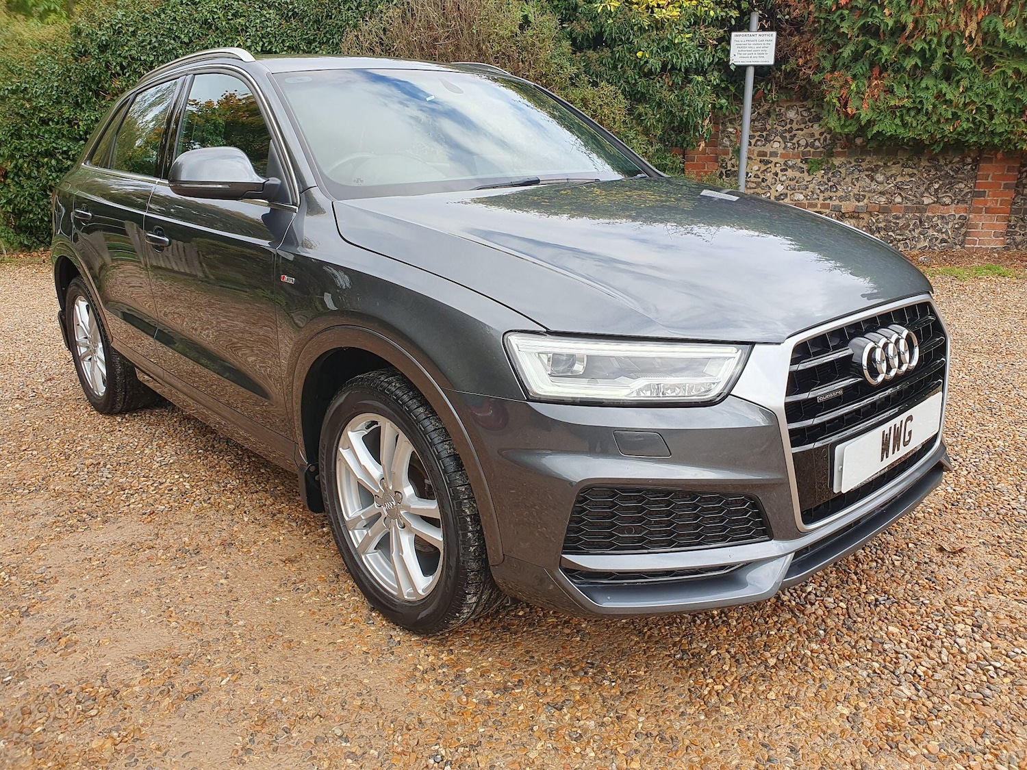 Used Audi Q3 2017 for sale - 76645528: Photo 3