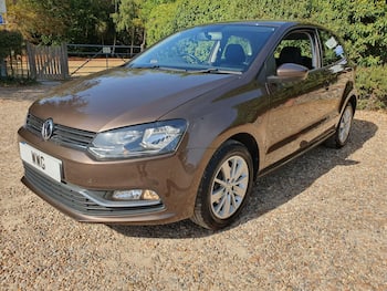 Used Volkswagen Polo 2015 for sale - 79669398: Photo