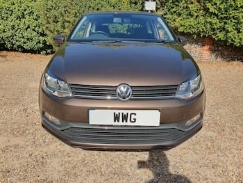 Used Volkswagen Polo 2015 for sale - 79669398: Photo