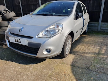 Used Renault Clio 2010 for sale - 77957616: Photo