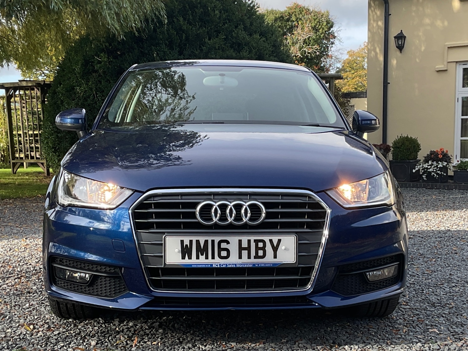 Used Audi A1 2016 for sale - 76403259: Photo 2