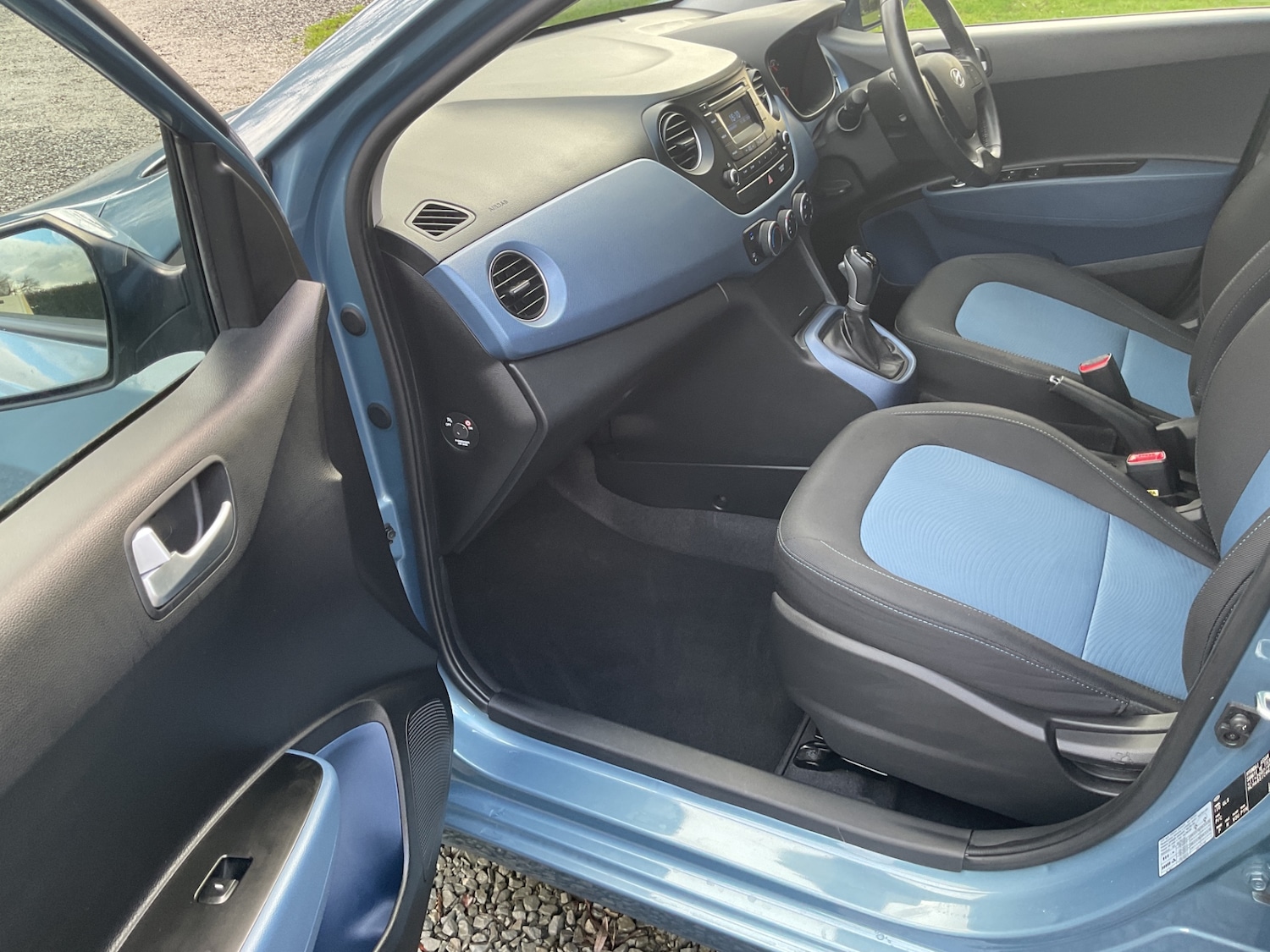 Used Hyundai i10 2015 for sale - 77521815: Photo 12