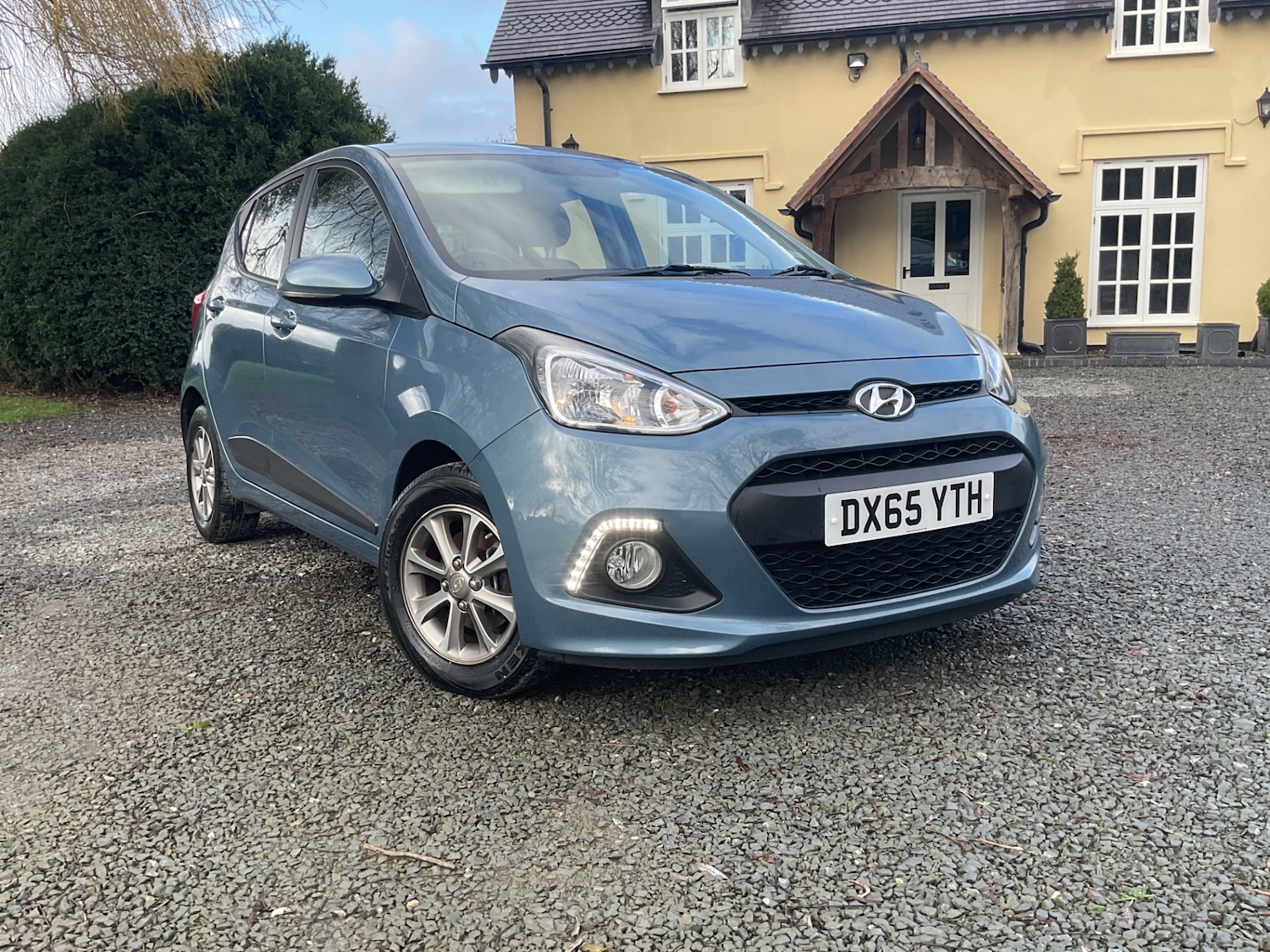 Used Hyundai i10 2015 for sale - 77521815: Photo 2