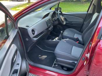 Used Toyota Yaris 2017 for sale - 75016578: Photo