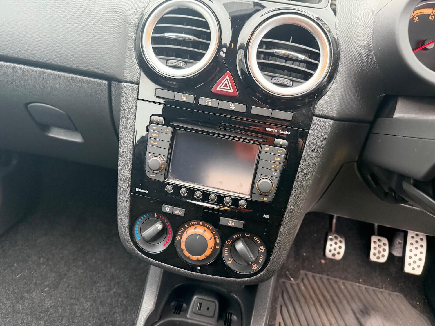 Used Vauxhall Corsa 2014 for sale - 76758872: Photo 3