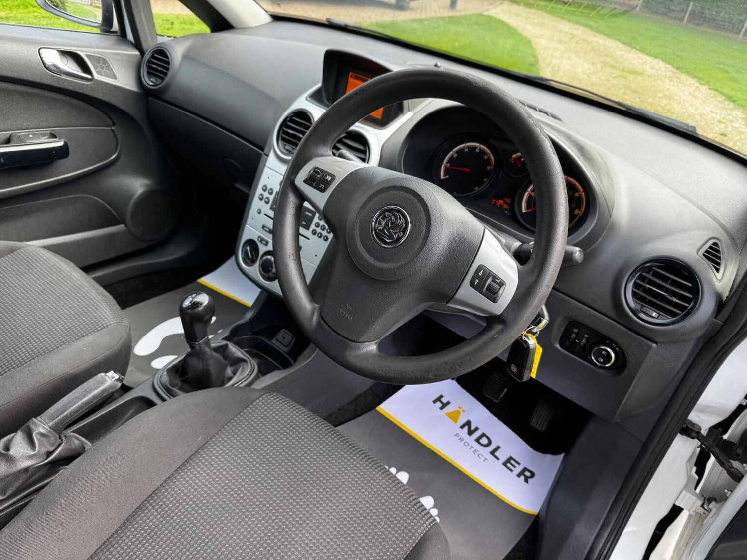 Used Vauxhall Corsa 2011 for sale - 76355928: Photo 29