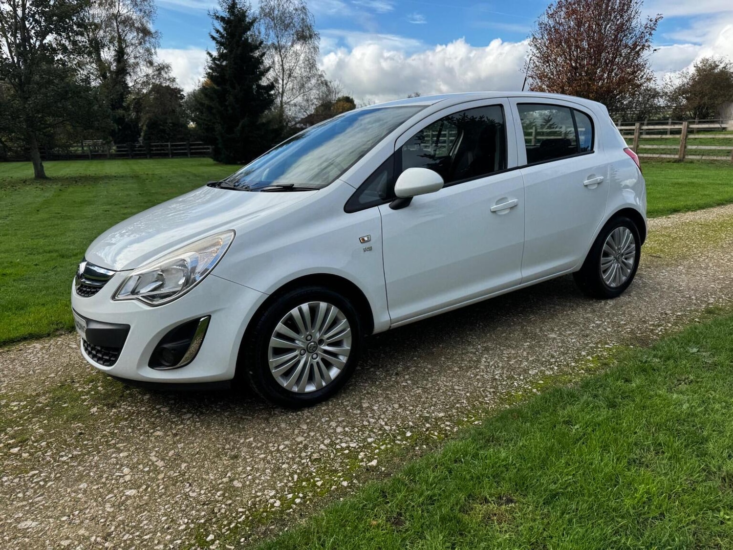 Used Vauxhall Corsa 2011 for sale - 76355928: Photo 31