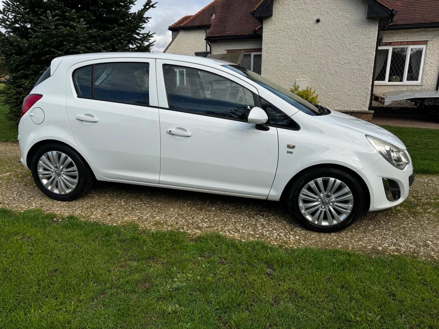 Used Vauxhall Corsa 2011 for sale - 76355928: Photo 6